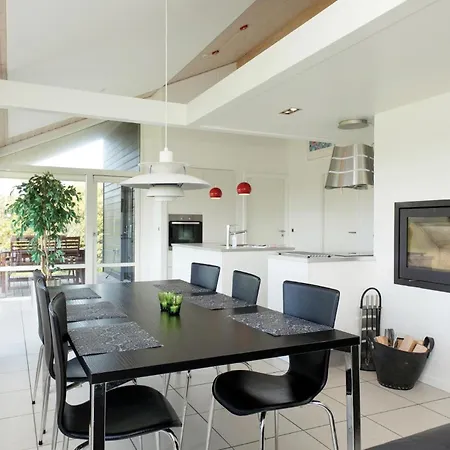 Casa de Férias Beautiful In With Kitchen