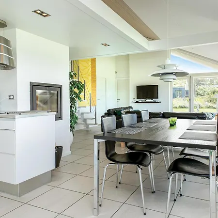 Beautiful In With Kitchen Casa de Férias