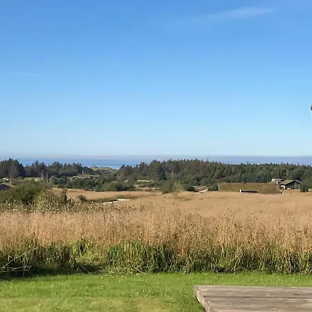 Casa de Férias Beautiful In With Kitchen