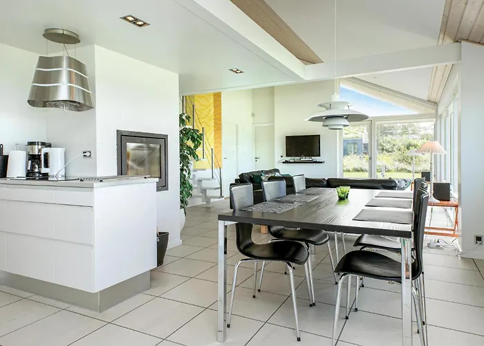 Beautiful In With Kitchen Tatil Evi